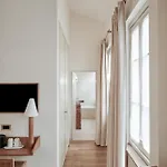 Elysee Montmartre 4*