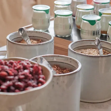 Elysee Montmartre 4* Parijs