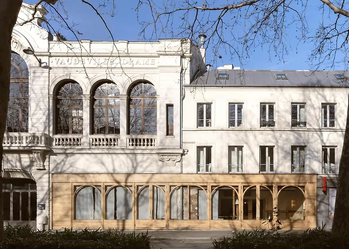 Elysee Montmartre 4*