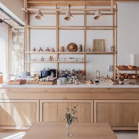 Elysée Montmartre 4*