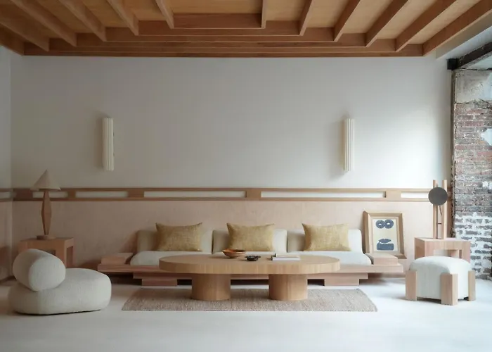 Elysée Montmartre 4*