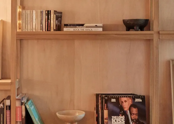 Elysée Montmartre Paris